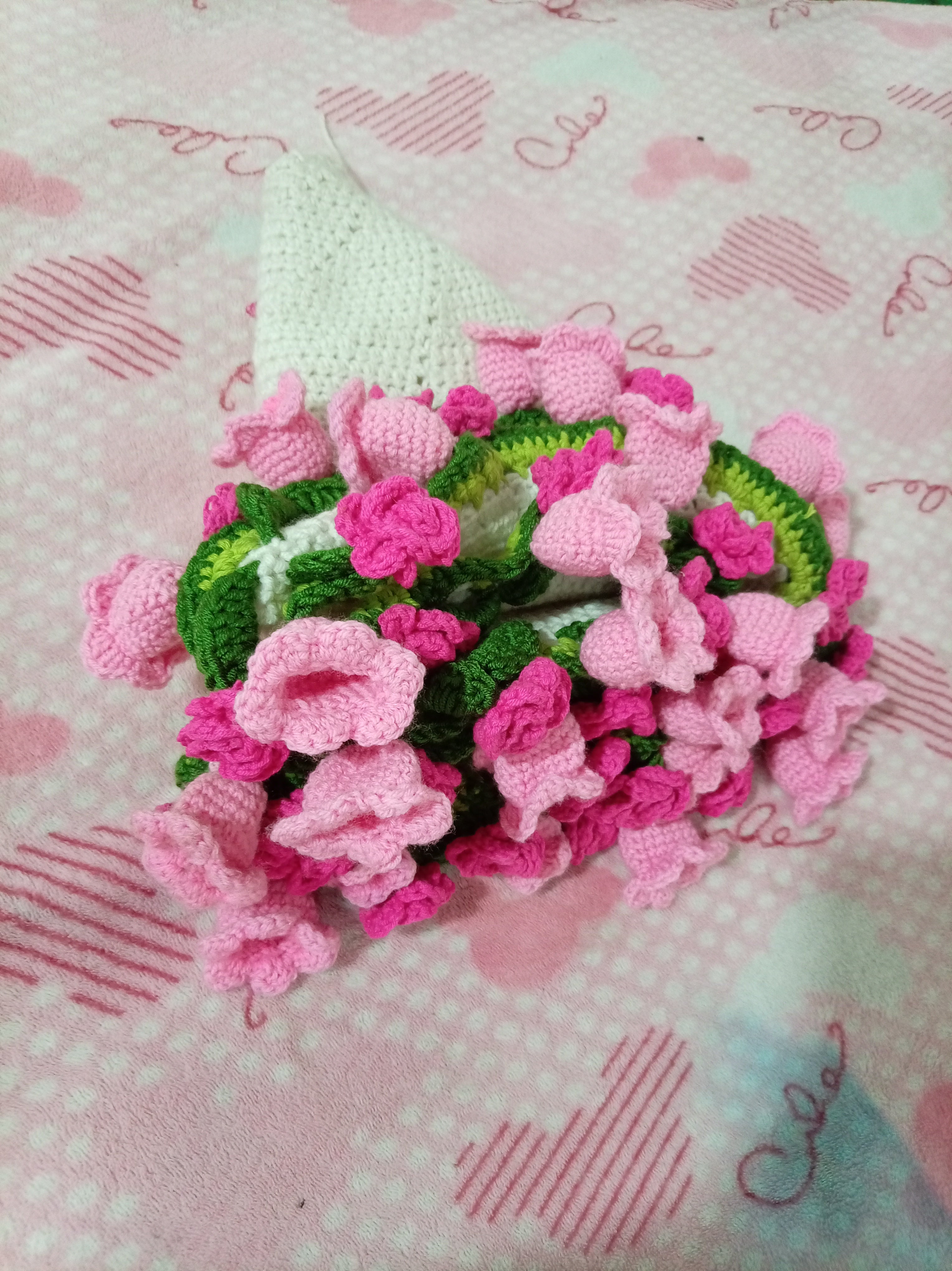 🌸 Jardín Eterno — Manta ramo tejida a mano